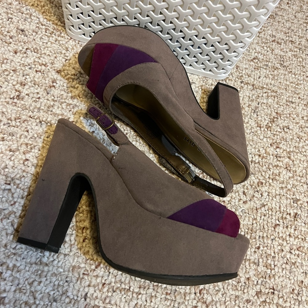 Steve Madden Wedge - Picture 3 of 9